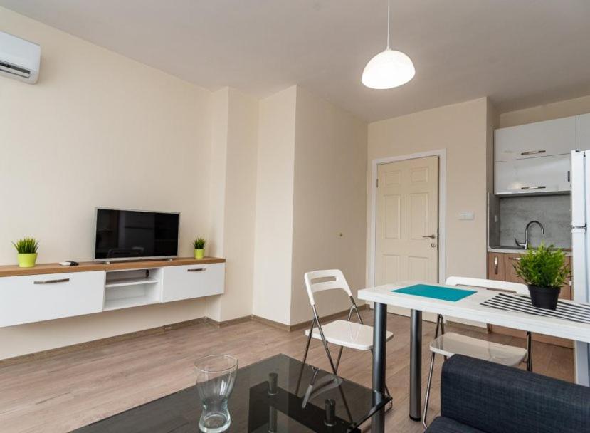Apartment Galia In Burgas City Center ภายนอก รูปภาพ