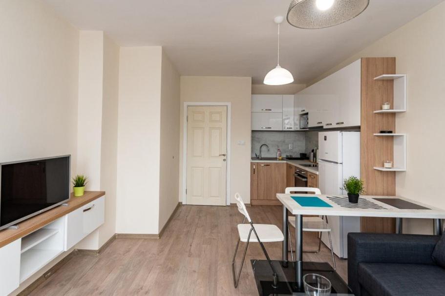 Apartment Galia In Burgas City Center ภายนอก รูปภาพ